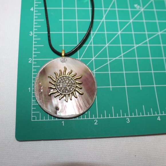 Mother of Pearl Blister Pearl with Sun Center and Leather Cord with Crystals - Picture 10 of 11